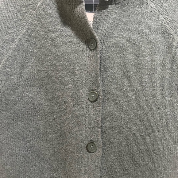 Universal Thread Olive Green Short Sleeve Cardigan Sweater - Picture 3 of 4
